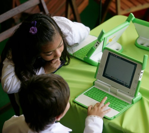 Cómo implementó Uruguay su programa de educación en informática